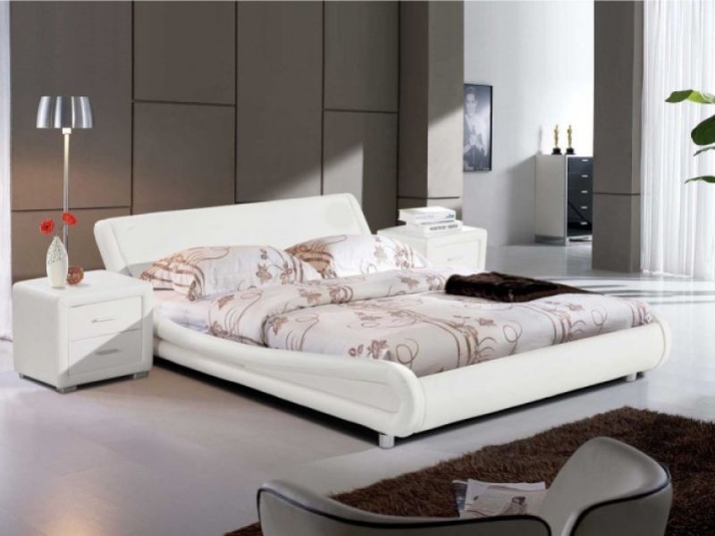 White double on sale bed design